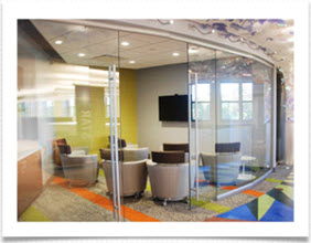 Glassed In Casual Training and Staff Room - Demountable Glass Walls - C007