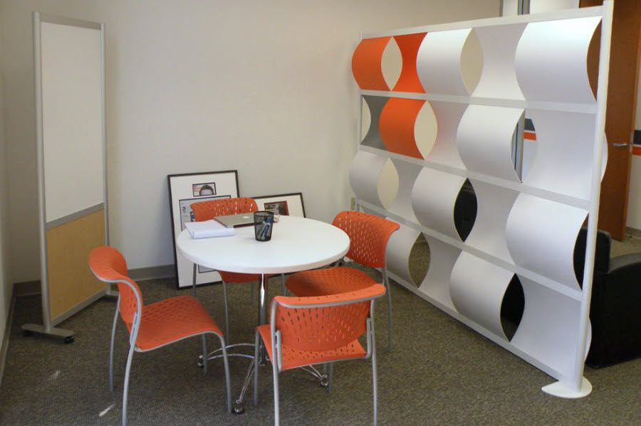 Tech Firm Reception Area, Guest Table & Chairs, Wave Privacy Panel, Mobile Vertical Whiteboard